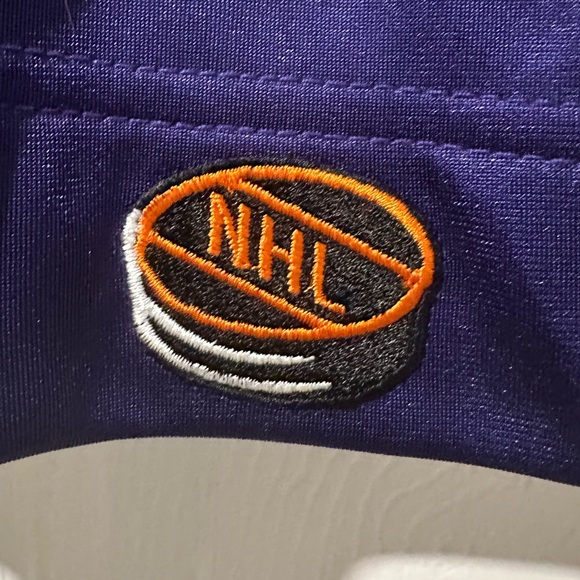 Los Angeles Kings NHL CCM for Her Hockey Jersey Size L - Picture 5 of 7